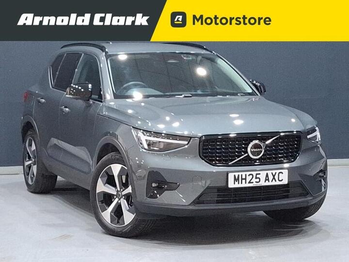 Volvo XC40 2.0 B4 MHEV Plus Dark DCT Auto Euro 6 (s/s) 5dr