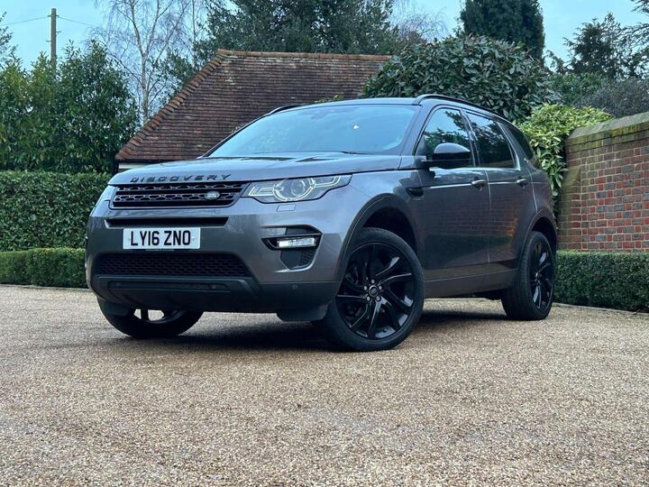 Land Rover DISCOVERY SPORT 2.0 TD4 HSE Black Auto 4WD Euro 6 (s/s) 5dr Land Rover DISCOVERY SPORT 2.0 TD4 HSE Black Auto 4WD Euro 6 (s/s) 5dr