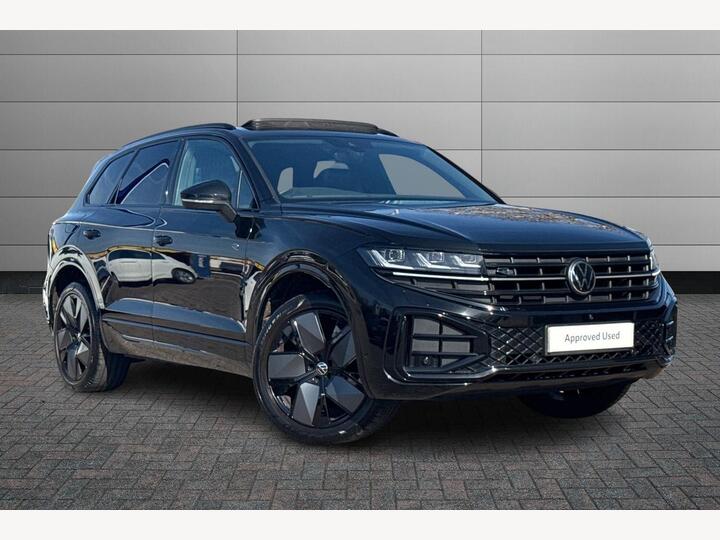 Volkswagen Touareg 3.0 TDI V6 Black Edition Tiptronic 4Motion Euro 6 (s/s) 5dr