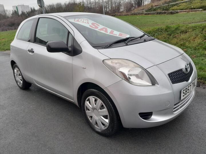 Toyota Yaris 1.0 VVT-i T2 3dr Toyota Yaris 1.0 VVT-i T2 3dr
