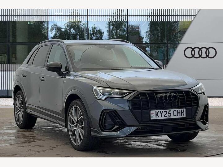 Audi Q3 1.5 TFSI CoD 35 Black Edition S Tronic Euro 6 (s/s) 5dr