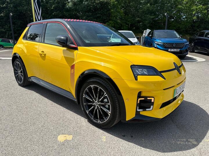 Renault 5 Comfort Range 52kWh Iconic Five Auto 5dr