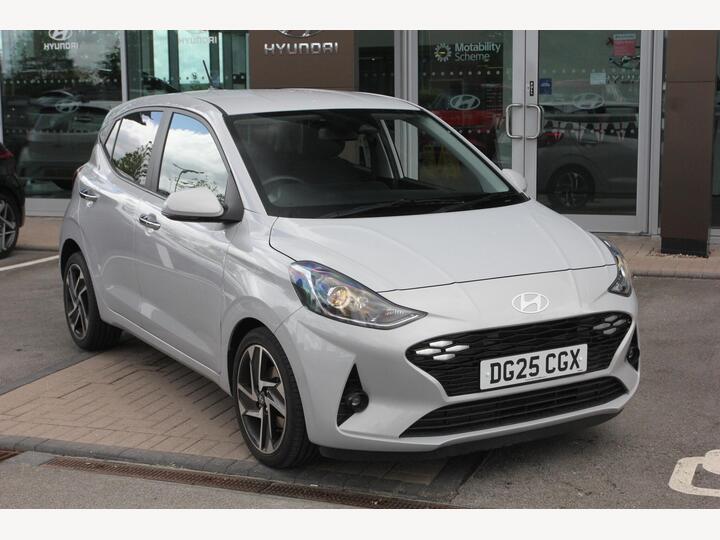 Hyundai I10 1.0 Premium Euro 6 (s/s) 5dr Hyundai I10 1.0 Premium Euro 6 (s/s) 5dr