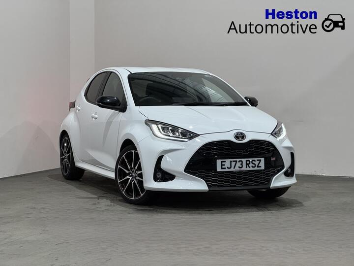 Toyota Yaris 1.5 VVT-h GR SPORT E-CVT Euro 6 (s/s) 5dr