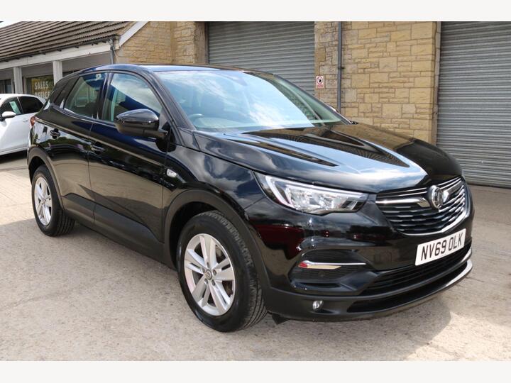 Vauxhall Grandland X 1.2 Turbo SE Euro 6 (s/s) 5dr