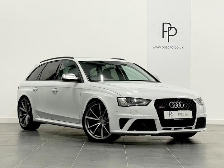 Audi RS4 4.2 FSI V8 S Tronic Quattro Euro 5 5dr