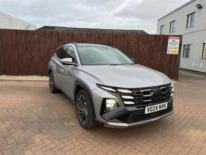 Hyundai TUCSON 1.6 T-GDi Ultimate Auto Euro 6 (s/s) 5dr Hyundai TUCSON 1.6 T-GDi Ultimate Auto Euro 6 (s/s) 5dr