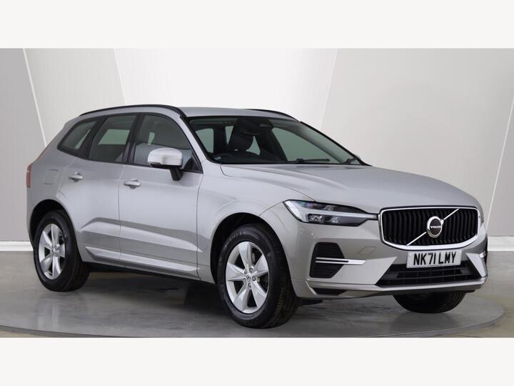 Volvo XC60 2.0 B5 MHEV Momentum Auto Euro 6 (s/s) 5dr