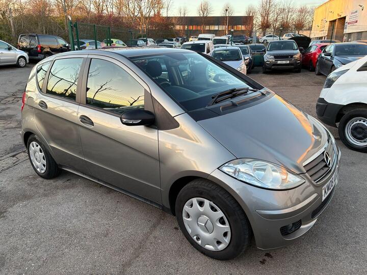 Mercedes-Benz A Class 1.5 A150 Classic SE CVT 5dr