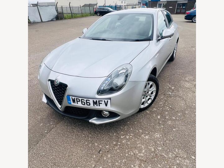 Alfa Romeo Giulietta 2.0 JTDM-2 Super Euro 6 (s/s) 5dr