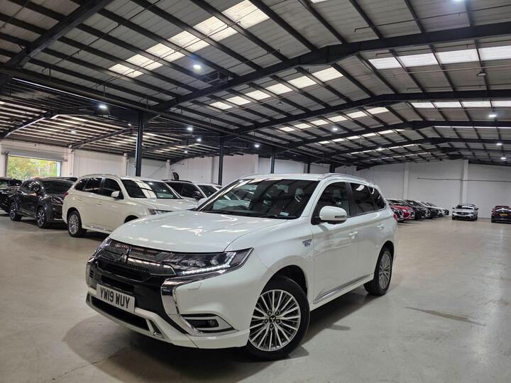 Mitsubishi Outlander 2.4h TwinMotor 13.8kWh 4h CVT 4WD Euro 6 (s/s) 5dr