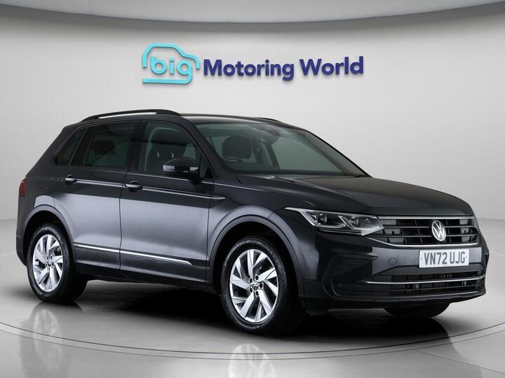 Volkswagen Tiguan 1.4 TSI 13kWh Life DSG Euro 6 (s/s) 5dr Volkswagen Tiguan 1.4 TSI 13kWh Life DSG Euro 6 (s/s) 5dr