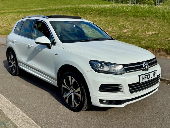 Volkswagen Touareg 3.0 TDI V6 BlueMotion Tech R-Line Tiptronic 4WD Euro 5 (s/s) 5dr