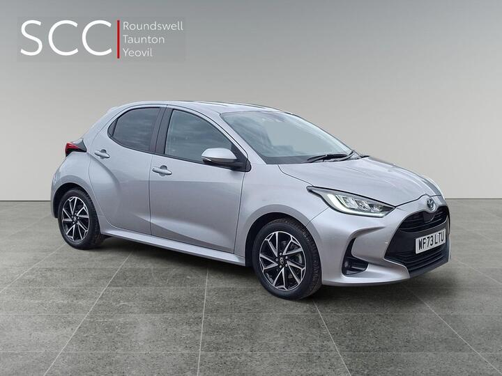 Toyota Yaris 1.5 VVT-h Design E-CVT Euro 6 (s/s) 5dr