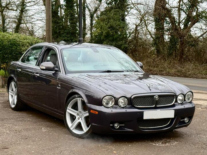 Jaguar XJ 2.7 TD Sovereign 4dr