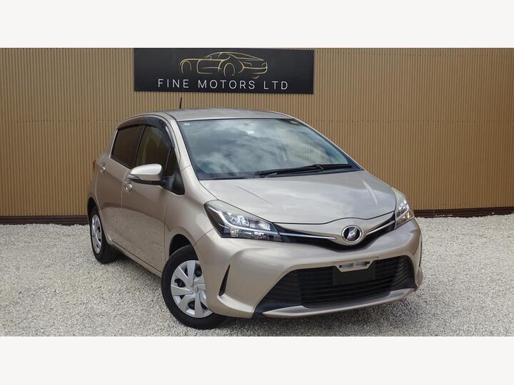 Toyota YARIS 1.33 Dual VVT-i Design Multidrive S Euro 6 5dr