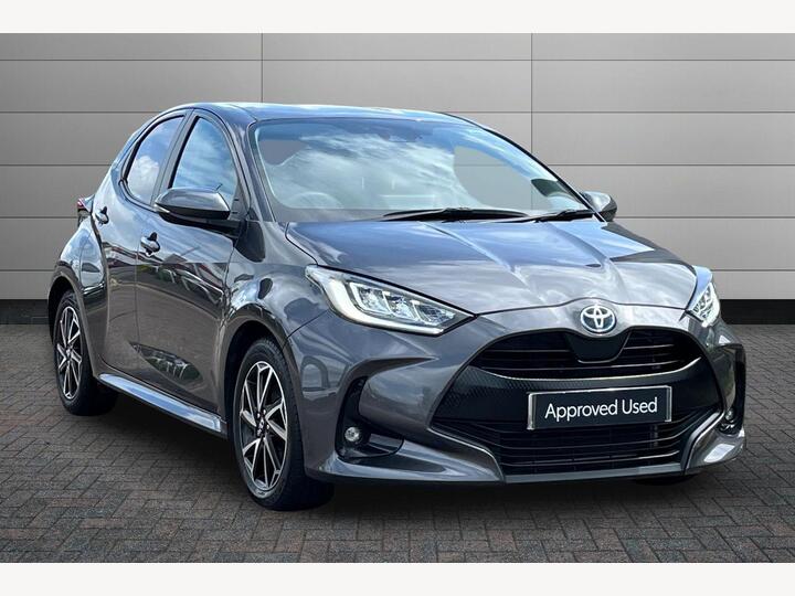Toyota Yaris 1.5 VVT-h Design E-CVT Euro 6 (s/s) 5dr