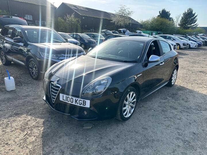 Alfa Romeo Giulietta 2.0 JTDM-2 Veloce Euro 5 (s/s) 5dr