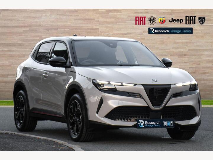 Alfa Romeo Junior 54kWh Elettrica Speciale Auto 5dr