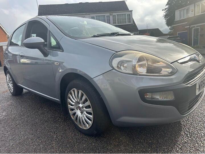 Fiat Punto Evo 1.4 Dynamic Euro 5 (s/s) 5dr Fiat Punto Evo 1.4 Dynamic Euro 5 (s/s) 5dr