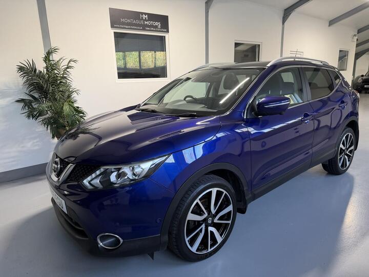 Nissan QASHQAI 1.5 DCi Tekna 2WD Euro 5 (s/s) 5dr Nissan QASHQAI 1.5 DCi Tekna 2WD Euro 5 (s/s) 5dr