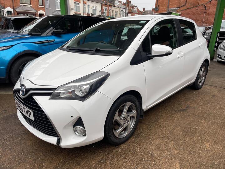 Toyota Yaris 1.5 VVT-h Icon E-CVT Euro 6 5dr