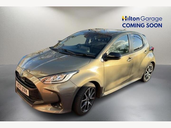 Toyota YARIS 1.5 VVT-h Dynamic E-CVT Euro 6 (s/s) 5dr Toyota YARIS 1.5 VVT-h Dynamic E-CVT Euro 6 (s/s) 5dr