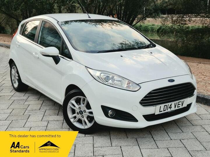 Ford Fiesta 1.0T EcoBoost Zetec Euro 5 (s/s) 5dr