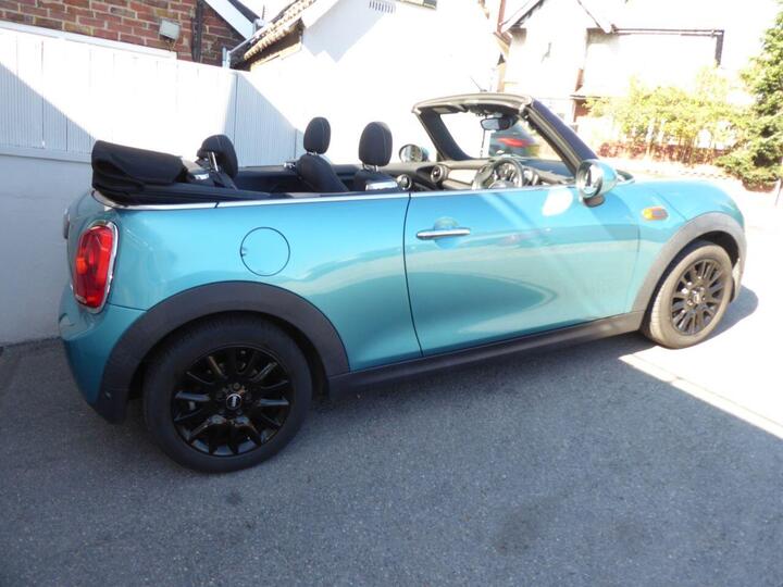 MINI CONVERTIBLE 1.5 Cooper Euro 6 (s/s) 2dr