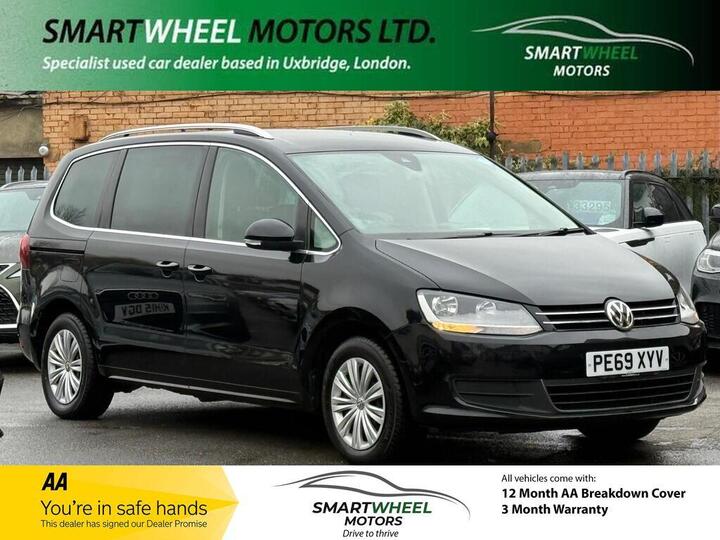 Volkswagen Sharan 2.0 TDI SE Nav DSG Euro 6 (s/s) 5dr Volkswagen Sharan 2.0 TDI SE Nav DSG Euro 6 (s/s) 5dr