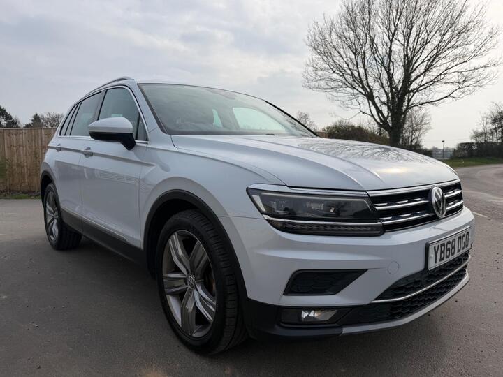 Volkswagen Tiguan 2.0 TDI SEL DSG Euro 6 (s/s) 5dr Volkswagen Tiguan 2.0 TDI SEL DSG Euro 6 (s/s) 5dr