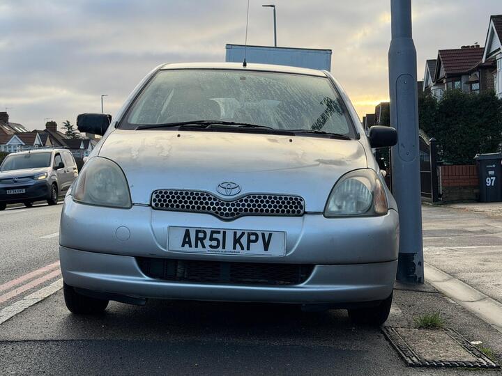 Toyota Yaris 1.3 VVT-i 16v CDX 5dr