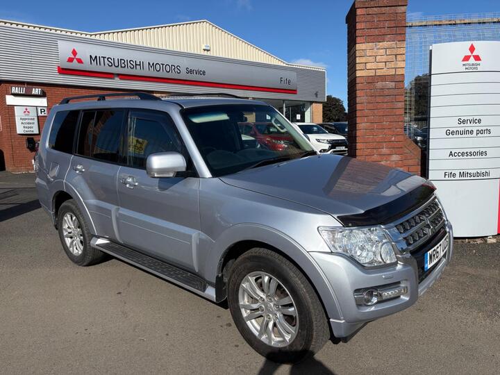Mitsubishi Shogun 3.2 DI-DC SG3 Auto 4WD Euro 6 5dr LWB Mitsubishi Shogun 3.2 DI-DC SG3 Auto 4WD Euro 6 5dr LWB