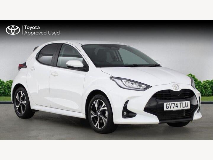 Toyota Yaris 1.5 VVT-h Design E-CVT Euro 6 (s/s) 5dr