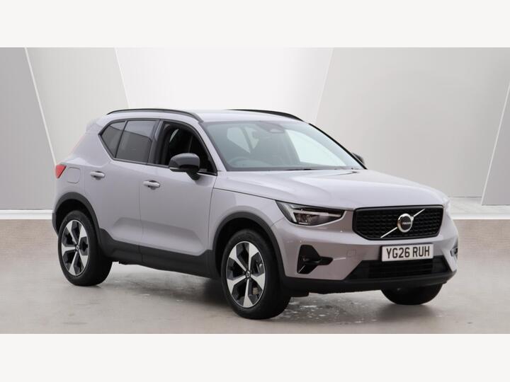 Volvo XC40 2.0 B3 MHEV Plus Dark DCT Auto Euro 6 (s/s) 5dr