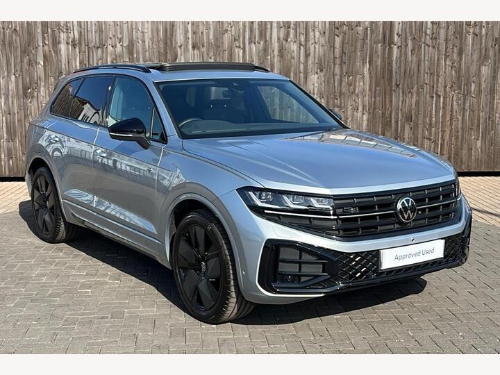 Volkswagen Touareg 3.0 TDI V6 Black Edition Tiptronic 4Motion Euro 6 (s/s) 5dr