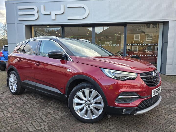 Vauxhall Grandland X 1.6 13.2kWh Ultimate Nav Auto 4WD Euro 6 (s/s) 5dr Hybrid4