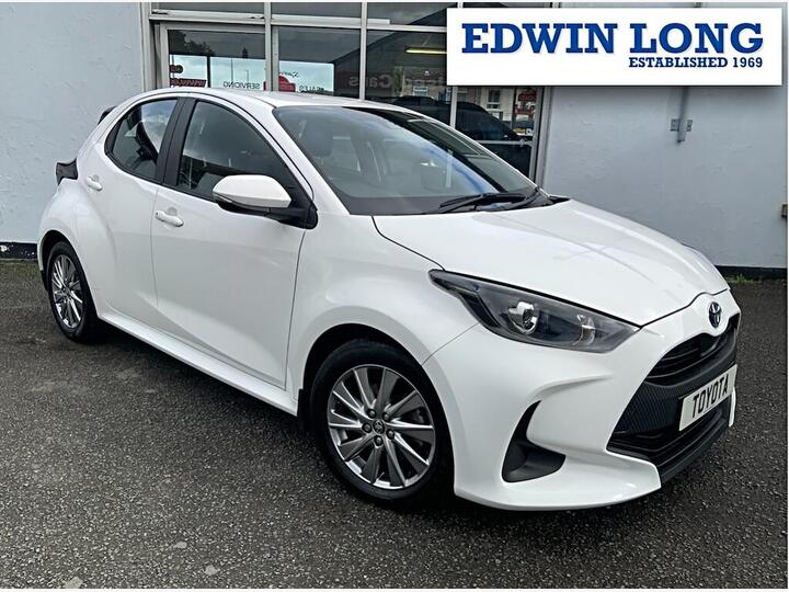 Toyota Yaris 1.5 VVT-h Icon E-CVT Euro 6 (s/s) 5dr
