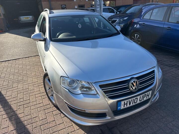 Volkswagen PASSAT 2.0 TDI R-Line Euro 5 5dr