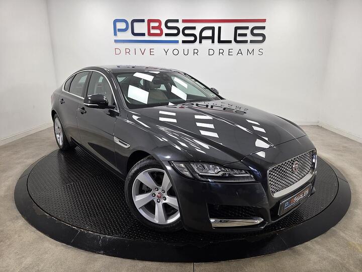 Jaguar XF 2.0i Portfolio Auto Euro 6 (s/s) 4dr