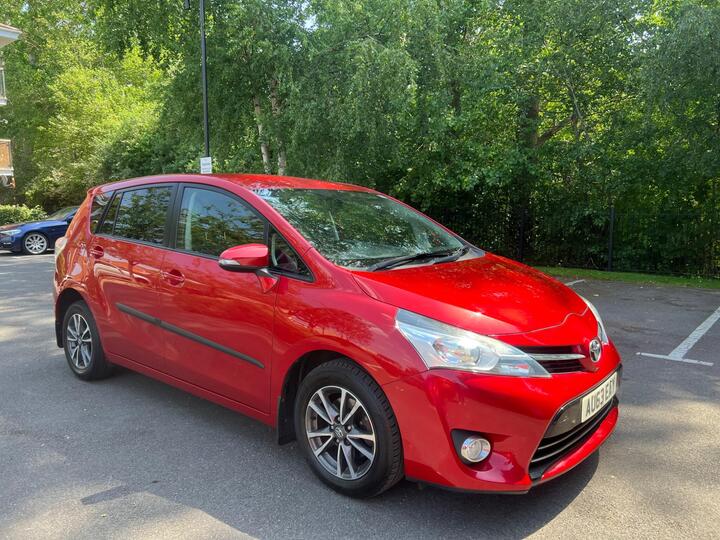 Toyota Verso 1.8 V-Matic Icon Multidrive S Euro 5 5dr Euro 5 Toyota Verso 1.8 V-Matic Icon Multidrive S Euro 5 5dr Euro 5