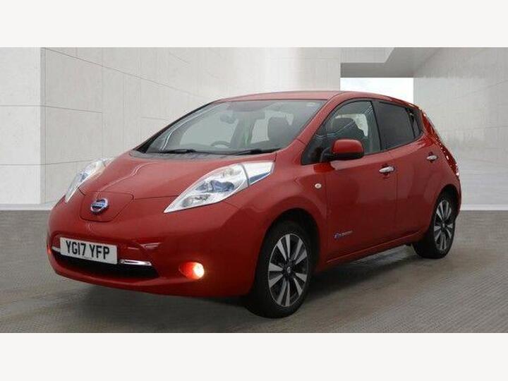 Nissan Leaf 30kWh Tekna Auto 5dr Nissan Leaf 30kWh Tekna Auto 5dr