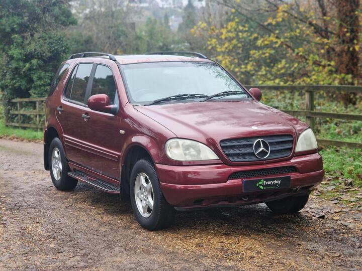 Mercedes-Benz M Class 3.2 ML320 5dr