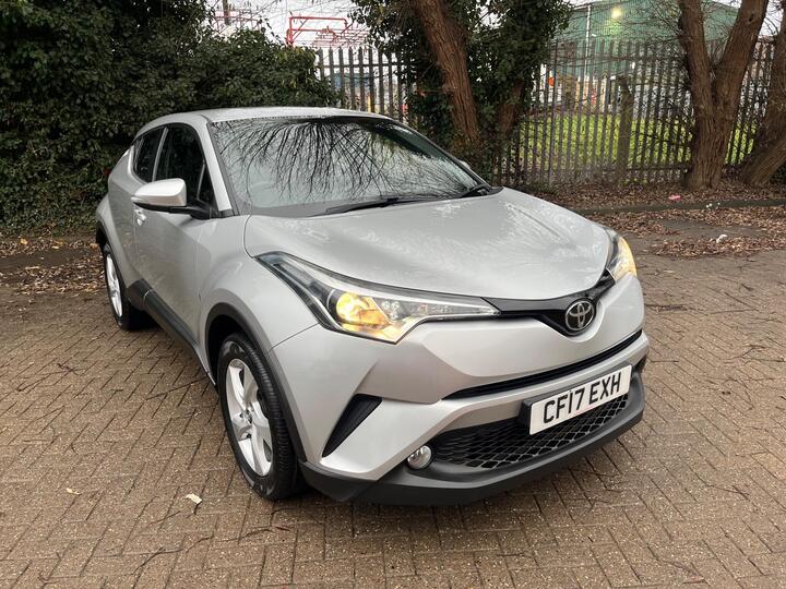 Toyota C-HR 1.2 VVT-i Icon Euro 6 (s/s) 5dr Toyota C-HR 1.2 VVT-i Icon Euro 6 (s/s) 5dr