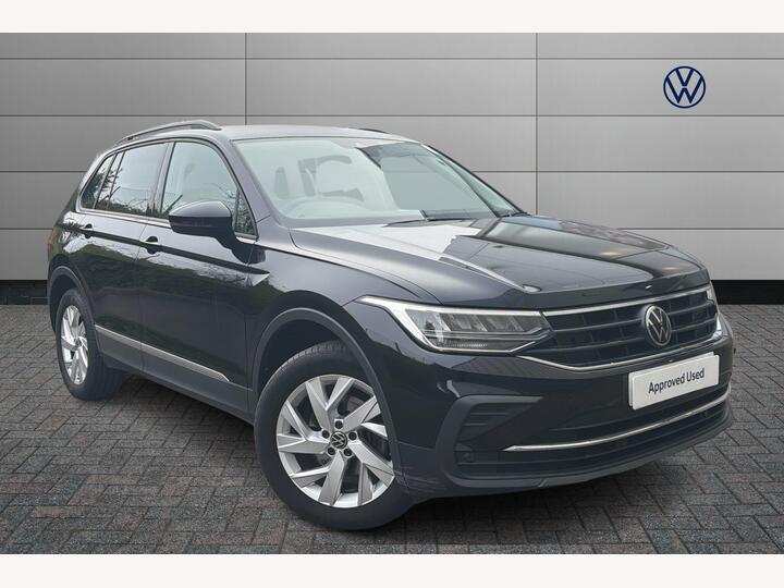 Volkswagen Tiguan 1.5 TSI Life DSG Euro 6 (s/s) 5dr Volkswagen Tiguan 1.5 TSI Life DSG Euro 6 (s/s) 5dr