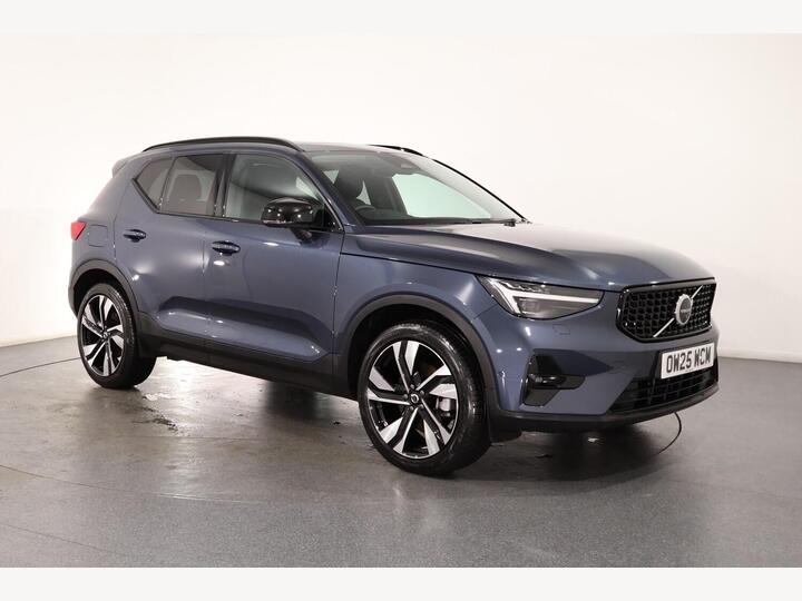 Volvo XC40 2.0 B4 MHEV Ultra Dark DCT Auto Euro 6 (s/s) 5dr