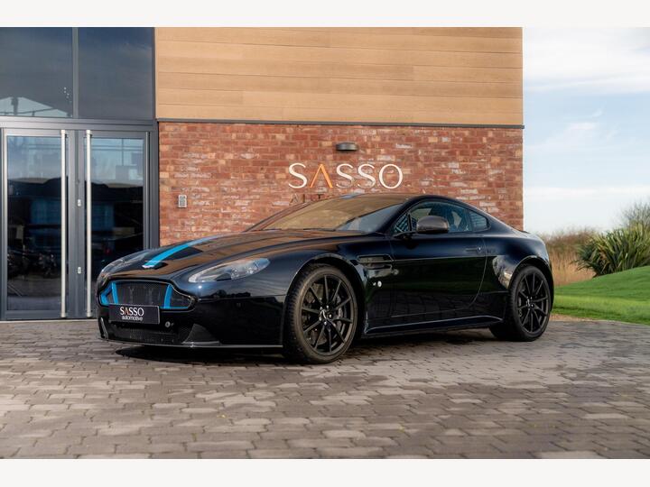 Aston Martin Vantage 6.0 V12 AMR Euro 6 2dr