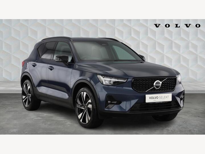 Volvo XC40 2.0 B3 MHEV Plus Dark DCT Auto Euro 6 (s/s) 5dr