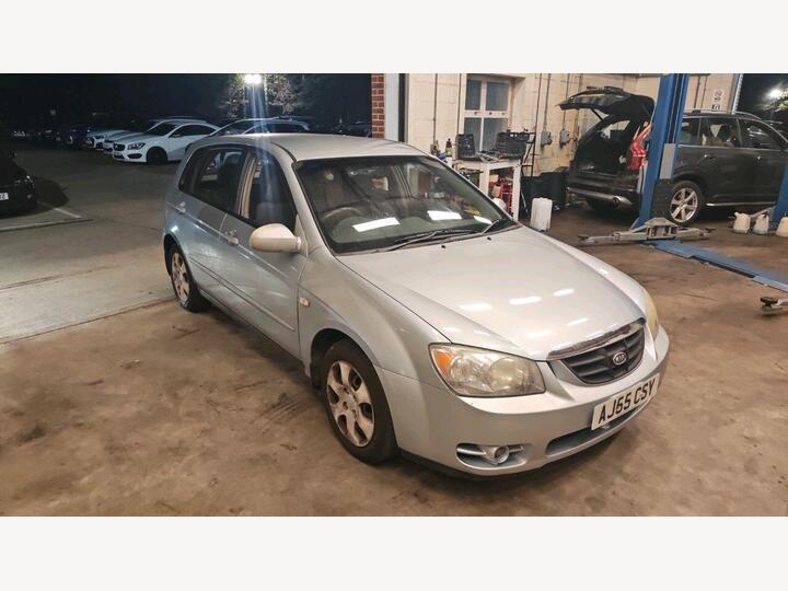 Kia Cerato 1.6 GS 5dr