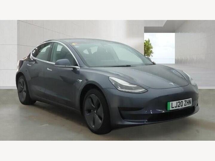 Tesla Model 3 Standard Range Plus Auto RWD 4dr